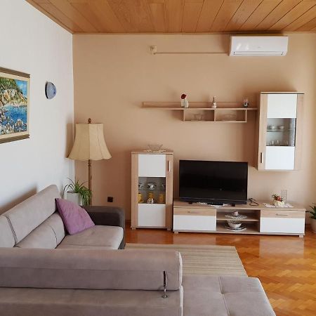 וודיצה Apartments Labor מראה חיצוני תמונה