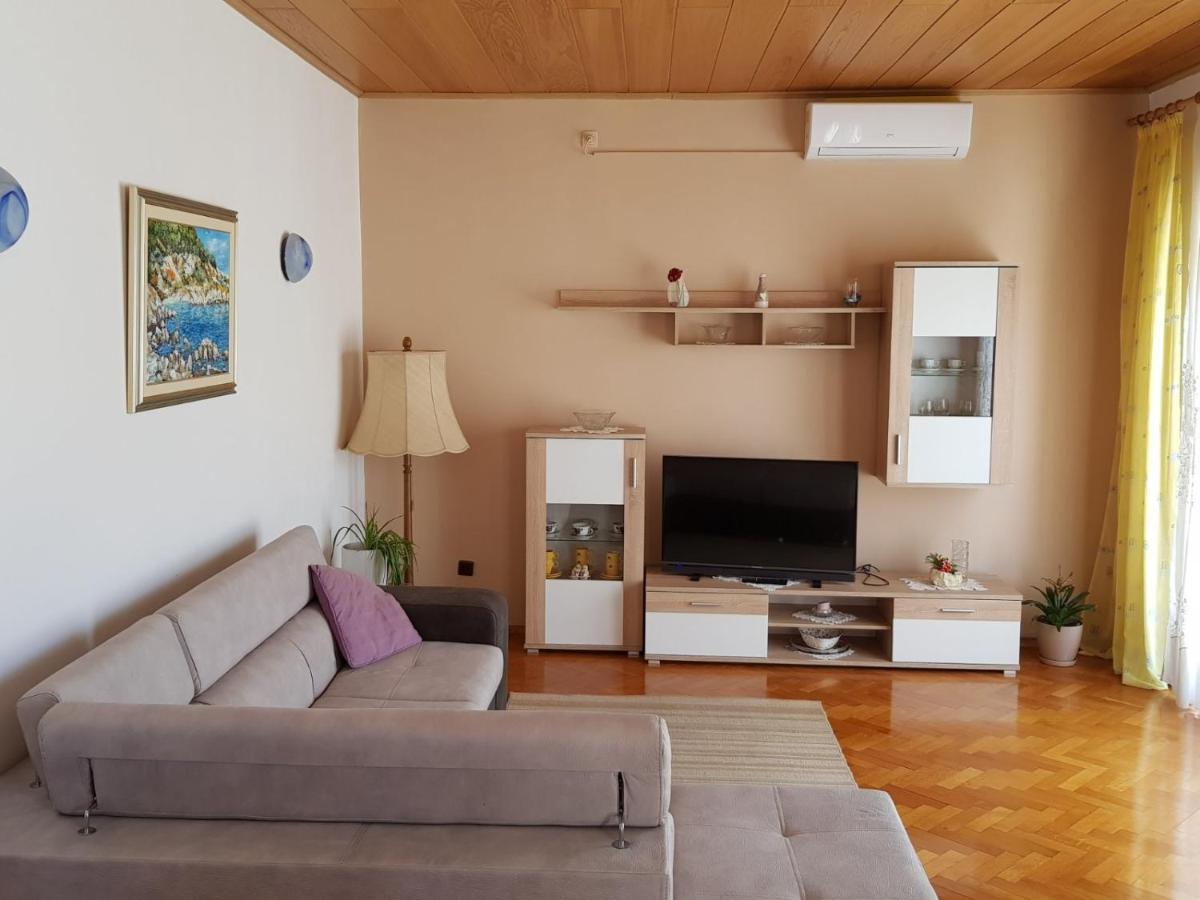 וודיצה Apartments Labor מראה חיצוני תמונה